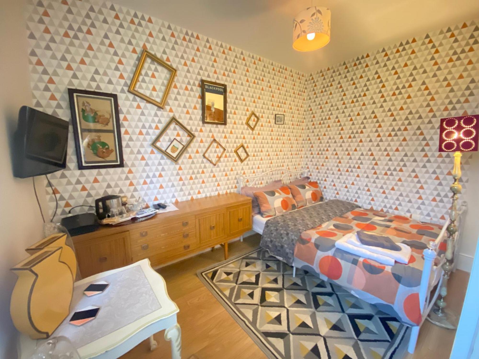 Upton Country Park Guest House نورث هامبتون المظهر الخارجي الصورة